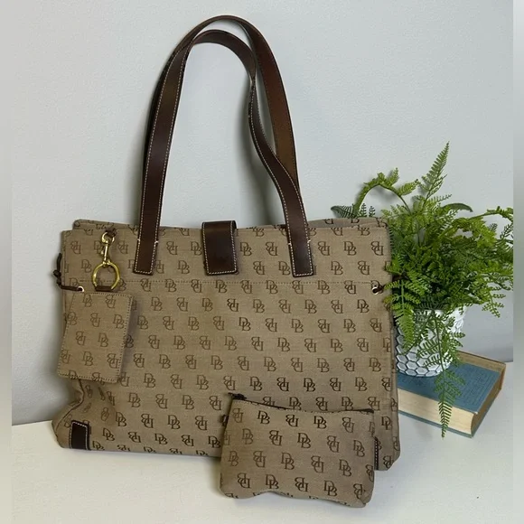Vintage Dooney & Bourke Anniversary Signature Medium Tote with Leather Trim - Picture 2 of 16